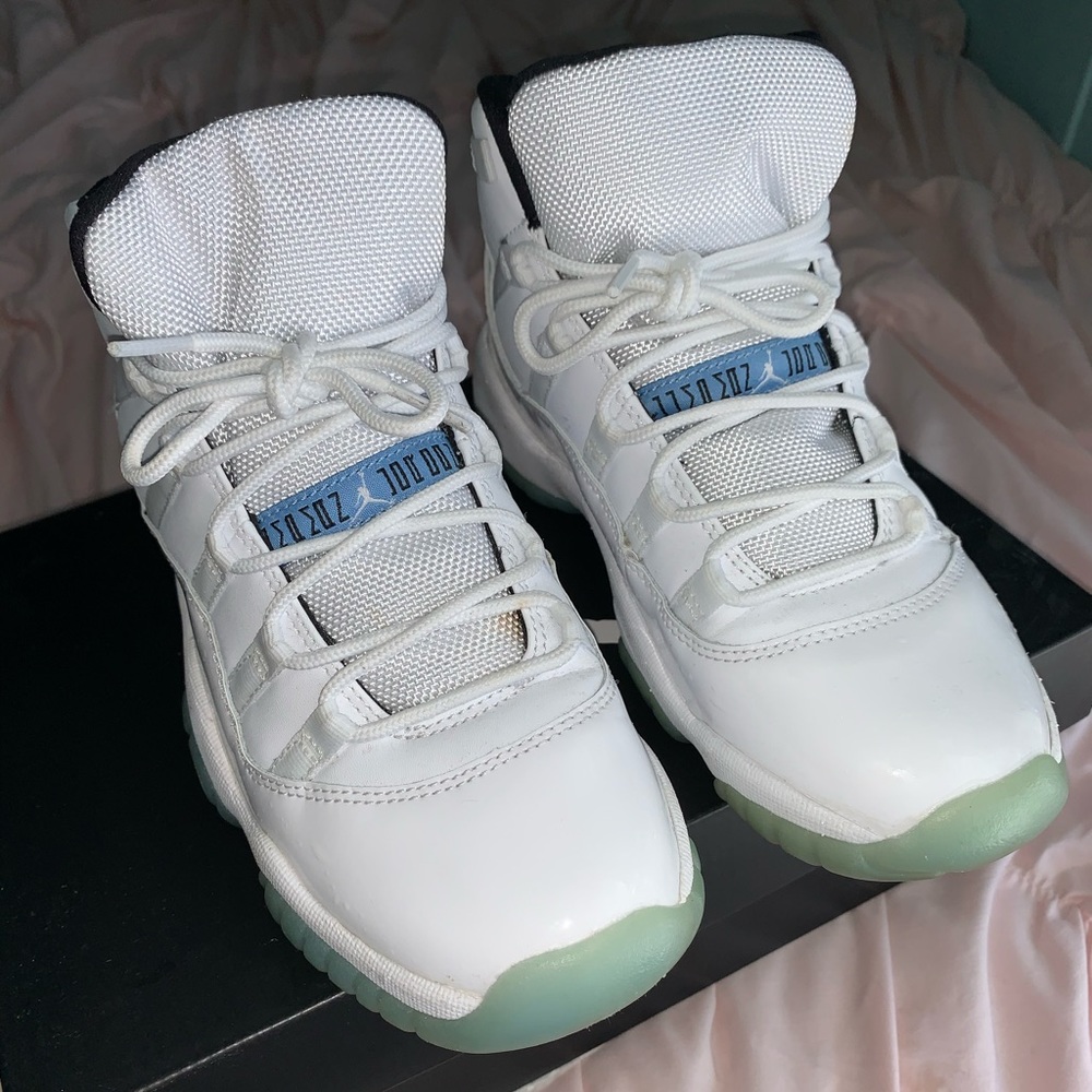 Jordan 11 Retro Legend Blue 4.5y